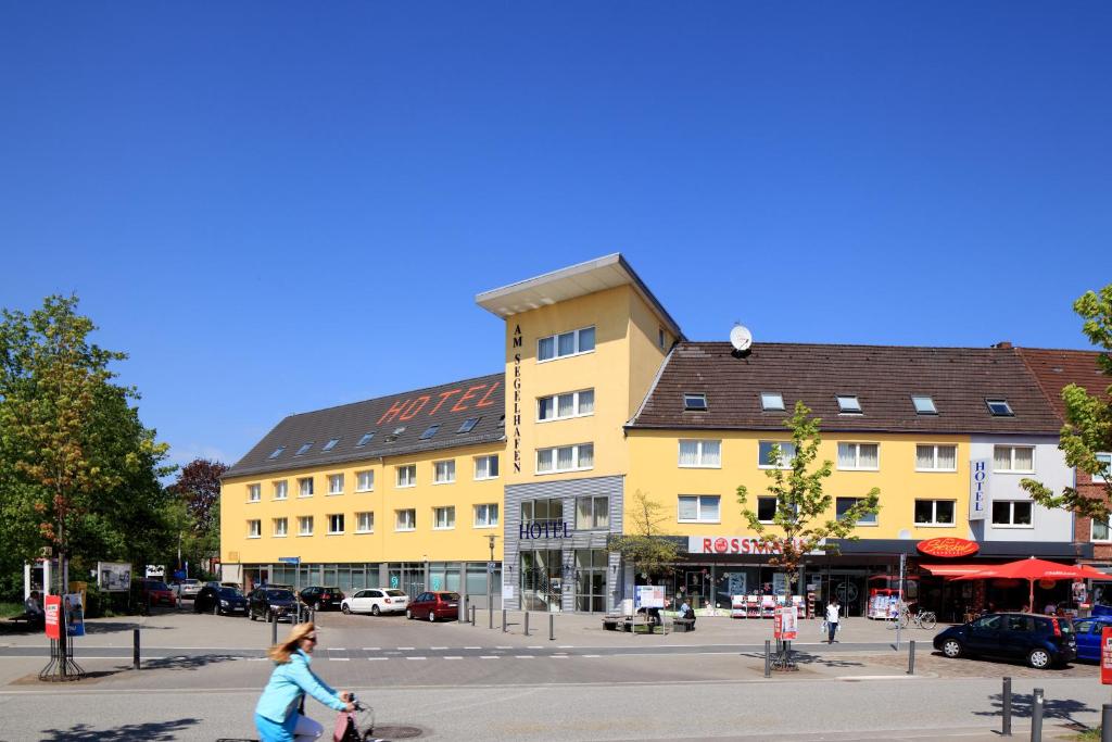 Hôtel Hotel Am Segelhafen Schönberger Str. 32-34, 24148 Kiel