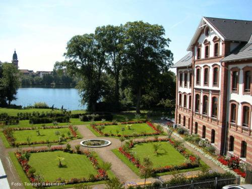 Hôtel Hotel Am Tiefwarensee Richard Wossidlostr. 7, 17192 Waren