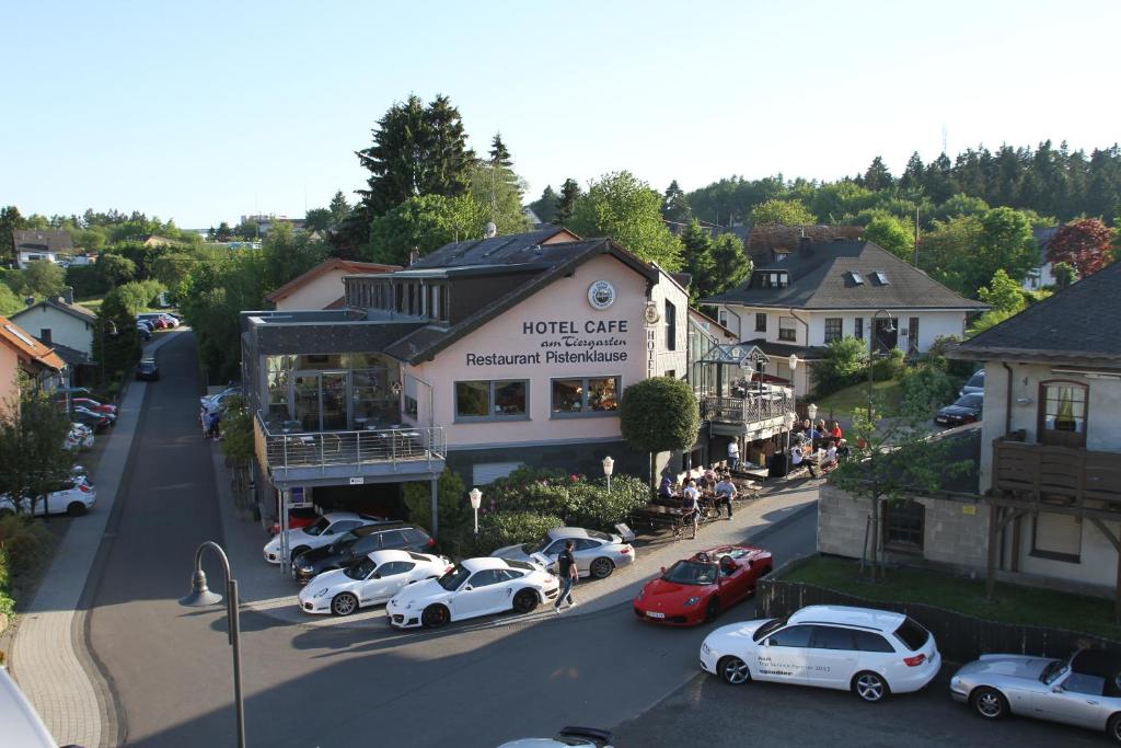 Hôtel Hotel Am Tiergarten Kirchweg 4, 53520 Nürburg