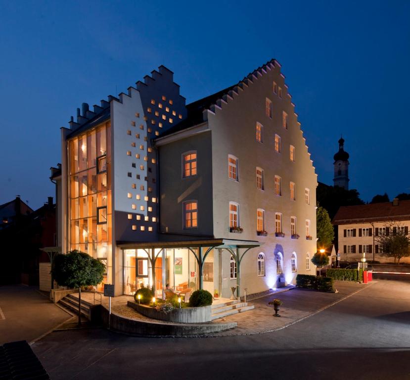 Hôtel Hotel Angerbräu Untermarkt 44, 82418 Murnau am Staffelsee