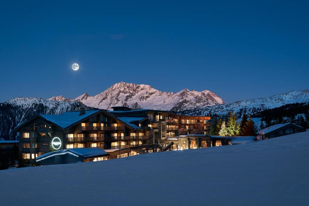 Hôtel Hotel Annapurna 734, route de l'altiport, 73120 Courchevel