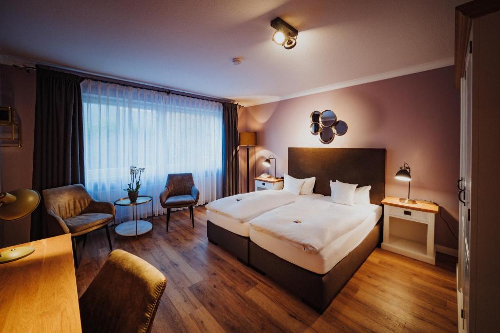 Hôtel Antik-Hotel EICHENHOF Friedenstr. 1-3 32105 Bad Salzuflen