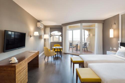 AP Oriental Beach - Adults Friendly