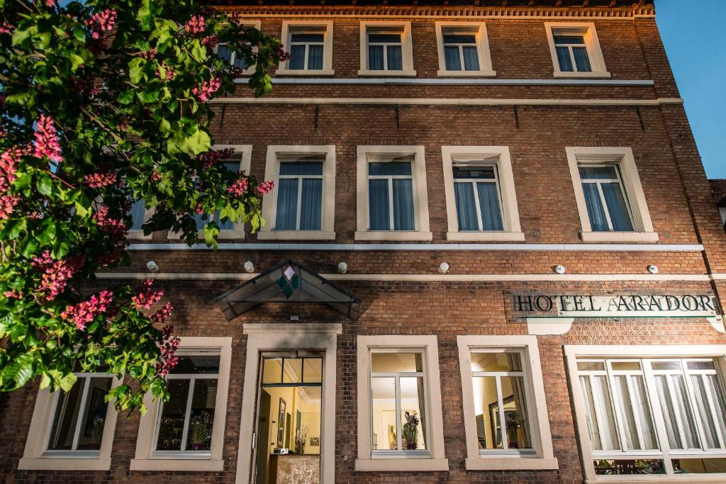 Hôtel Hotel Arador Marktstrasse 38, 68789 Sankt Leon-Rot