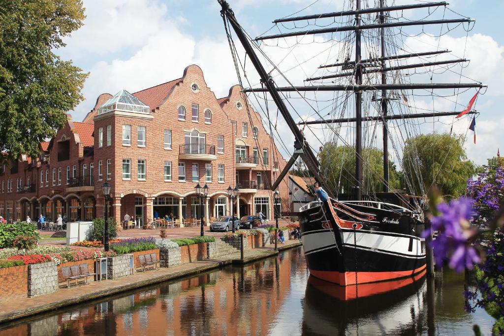 Arkadenhaus - Hotel Freiherr von Schwarzenberg Hauptkanal links 68-72, 26871 Papenbourg