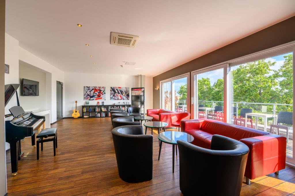 Art Rock Downtown Hotel Hohe Straße 30a,  6. Etage, Eingang Pipinstraße neben REWE, 50667 Cologne