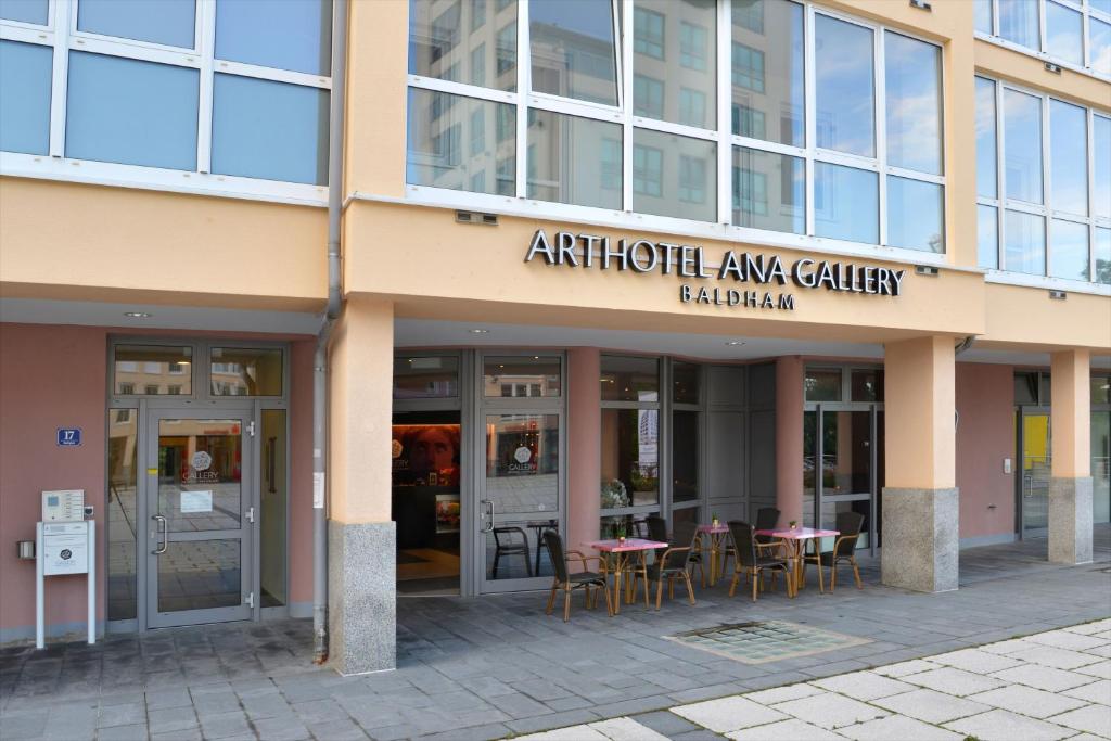 Arthotel Ana Gallery Marktplatz 17 / Ecke Frühlingstrasse, 85598 Baldham