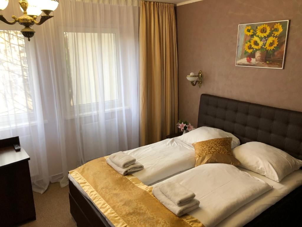 Hôtel Atlas Berlin Hotel Bernhard Str. 9 10715 Berlin