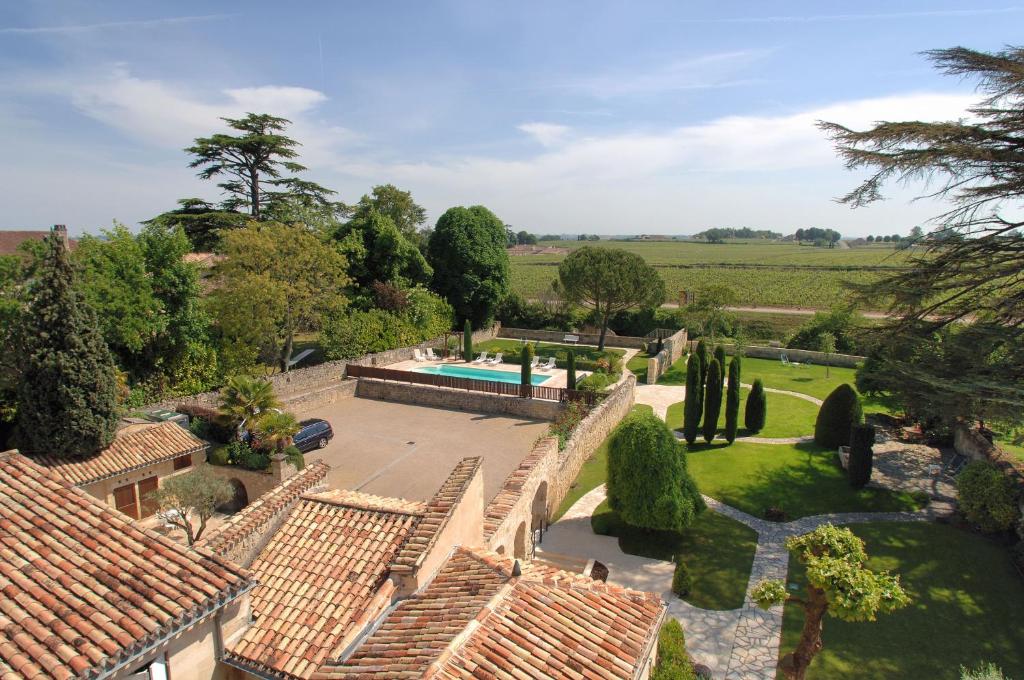 Au Logis des Remparts 18, rue Guadet, 33330 Saint-Émilion