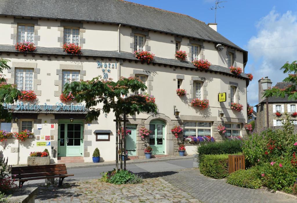 Hôtel Au Relais du Porhoet 11 Place de l'église 56490 Guilliers