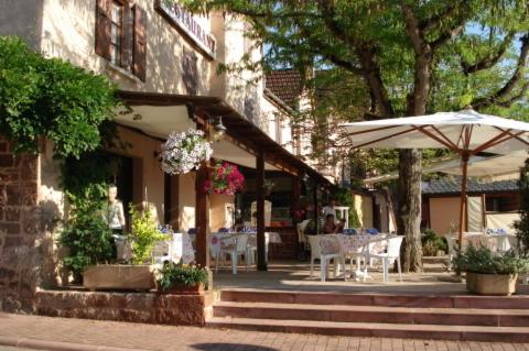 Hôtel Auberge Aux Portes de Conques 5, Route du Moulin, Saint-Cyprien-sur-Dourdou 12320 Saint-Cyprien-sur-Dourdou