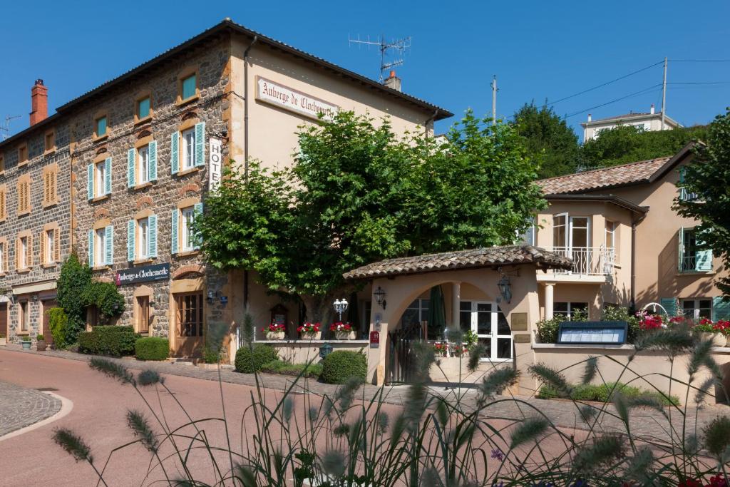 Hôtel Auberge De Clochemerle Rue Gabriel Chevallier 69460 Vaux-en-Beaujolais