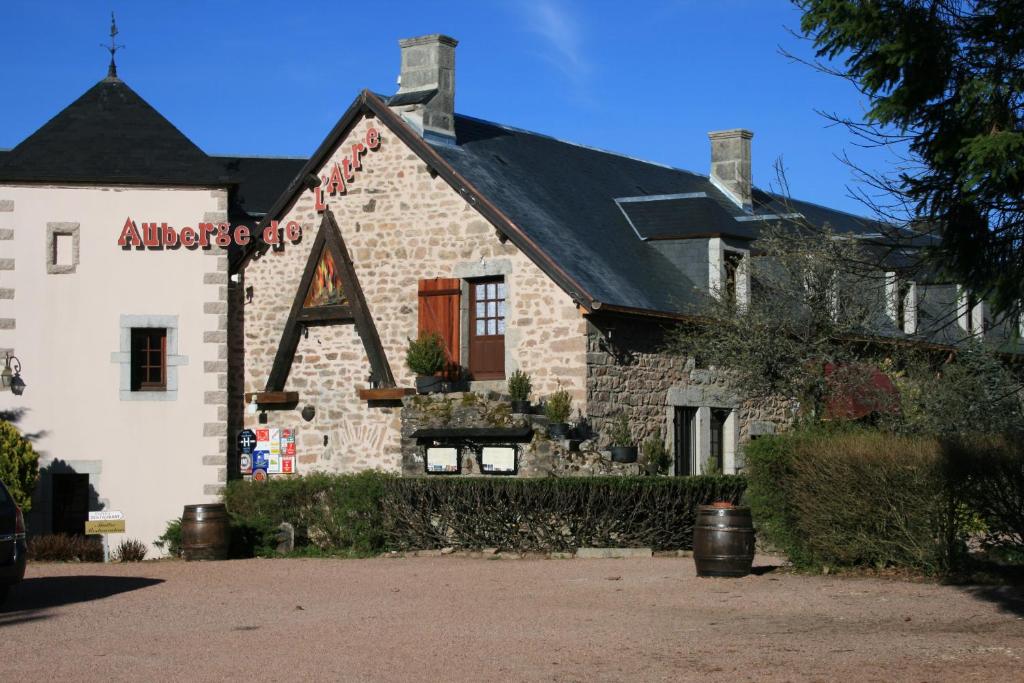 Hôtel Auberge De L'Atre Les Lavaults 89630 Quarré-les-Tombes