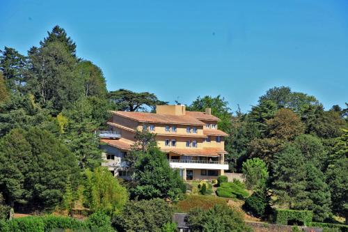 Hotel Auberge de la Bruyere Pouzauges france