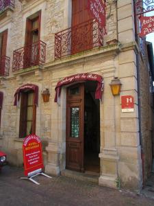 Hôtel Auberge de la Poste 45 Rue du Général Prestat 12200 Villefranche-de-Rouergue Midi-Pyrénées