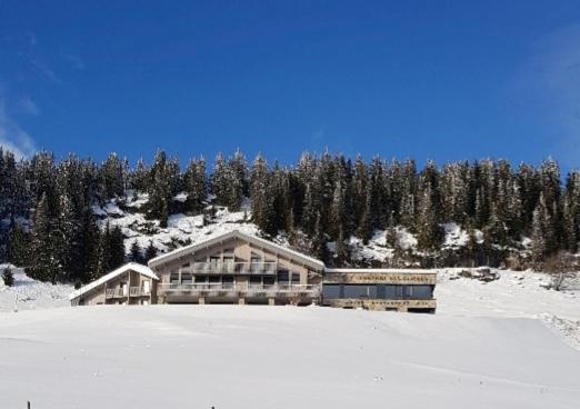 AUBERGE DES GLIERES Plateau des Glieres 305 Chemin de l'Auberge, 74570 Thorens-Glières