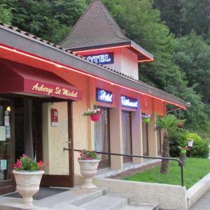 Hôtel AUBERGE SAINT MICHEL 759 route de gieres, auberge saint michel 38410 Saint-Martin-dʼUriage Rhône-Alpes