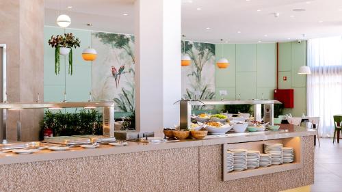 Auramar Beach Resort