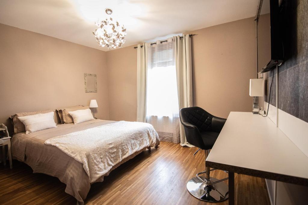 Hôtel Aux Berges de Sambre 119 Grande-Rue 59138 Aymeries