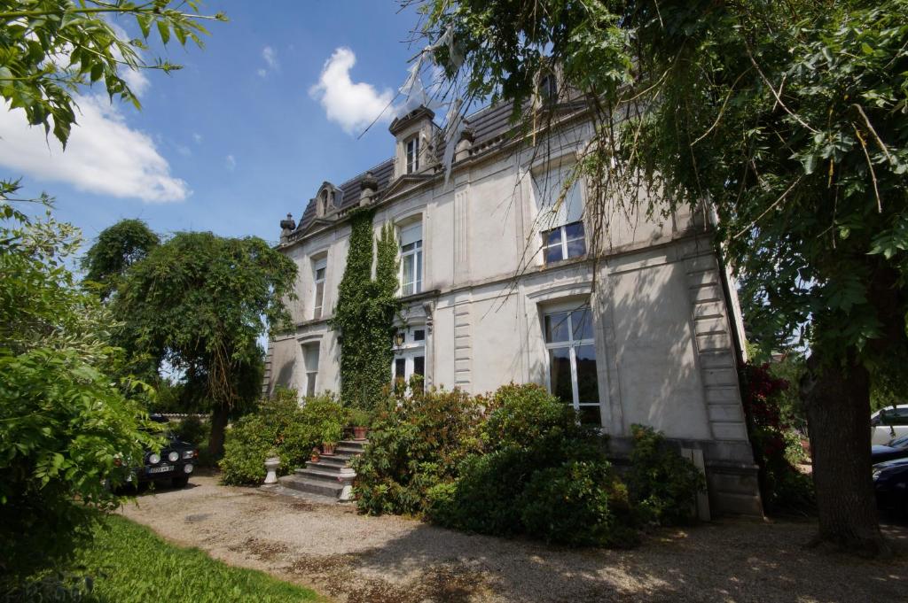 B&B HOTEL CHATEAUROUX Déols