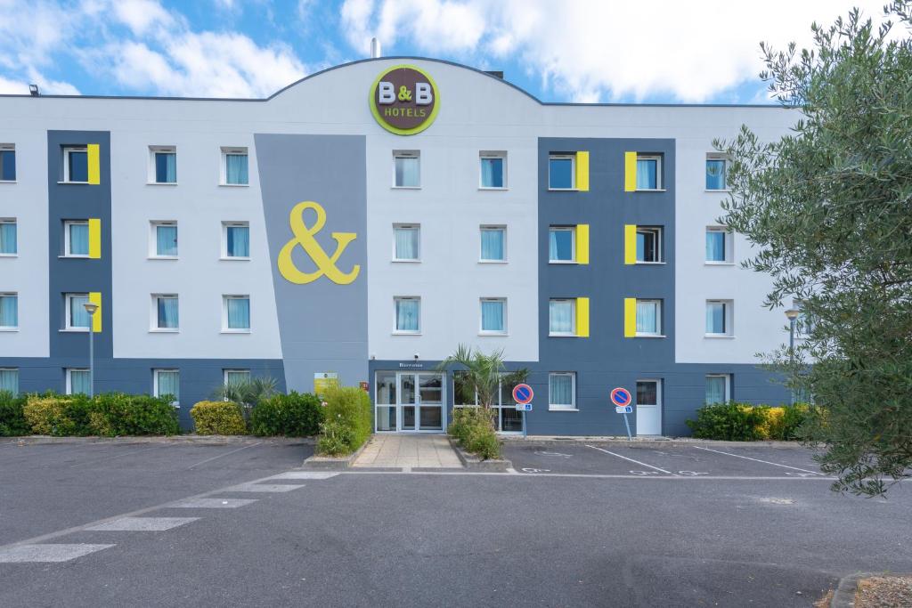 B&B HOTEL Creil Chantilly 53 rue Rouget de Lisle, 60100 Creil