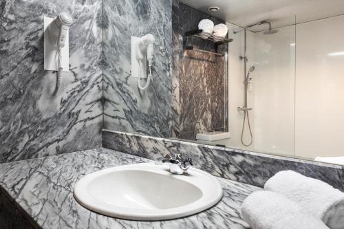 B&B HOTEL e Apartamentos Felgueiras