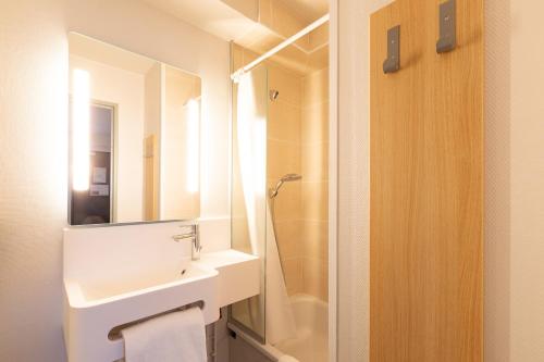 B&B HOTEL Laval