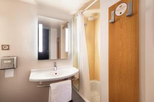 B&B HOTEL Lyon St Priest