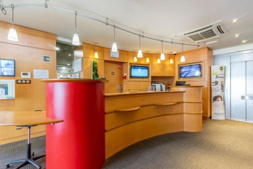 B&B HOTEL Marseille Prado Parc des Expositions