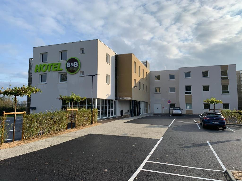 B&B HOTEL Ouistreham Quai Jean Charcot, 14150 Ouistreham