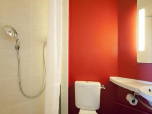 Hôtel B&B HOTEL Paray-le-Monial 22 ZAC du Champ Bossu 71600 Paray-le-Monial Bourgogne