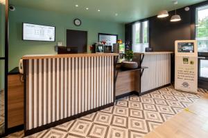 B&B HOTEL Paris Meudon Vélizy