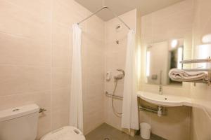 B&B HOTEL Poitiers 1 Futuroscope