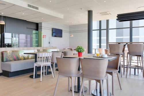 B&B HOTEL Reims Croix Blandin
