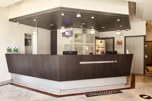 B&B HOTEL Saint-Quentin-en-Yvelines Centre Gare 4 étoiles