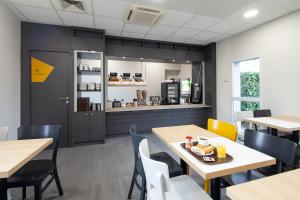 Hôtel B&B HOTEL Saint-Witz Rue Jean Moulin 95470 Saint-Witz Île-de-France