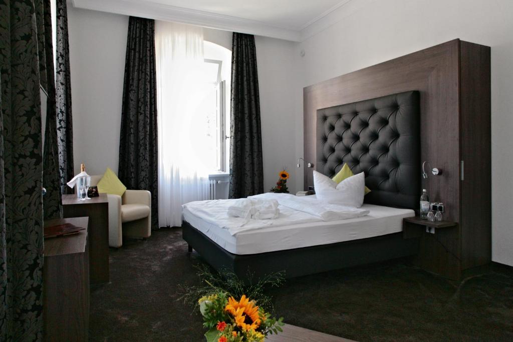 Hôtel Badhotel Bad Brückenau Amand-von-Buseck-Str. 10 97769 Staatsbad Brückenau