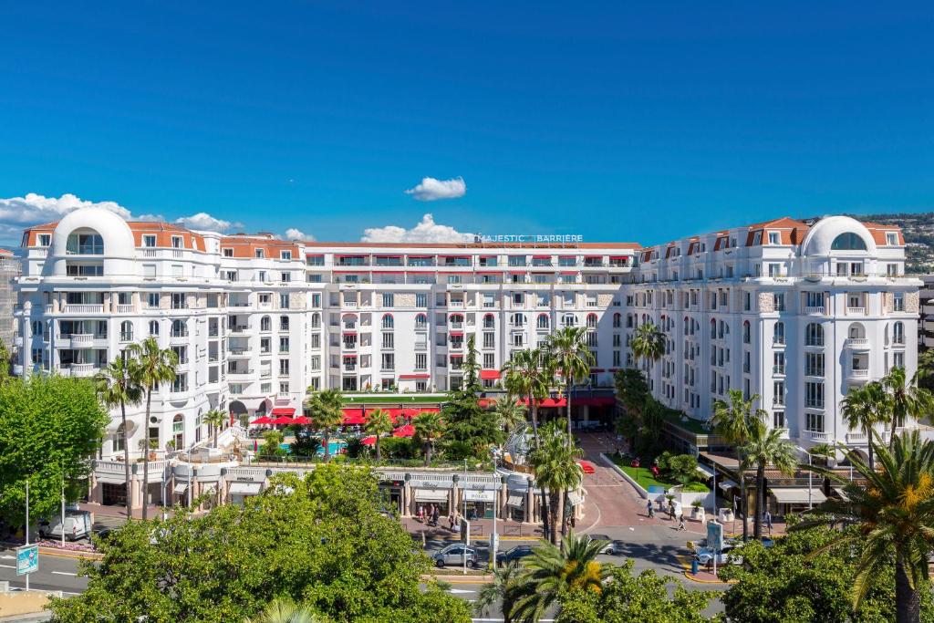 Hôtel Hôtel Barrière Le Majestic Cannes 10 bld de la Croisette, 06400 Cannes