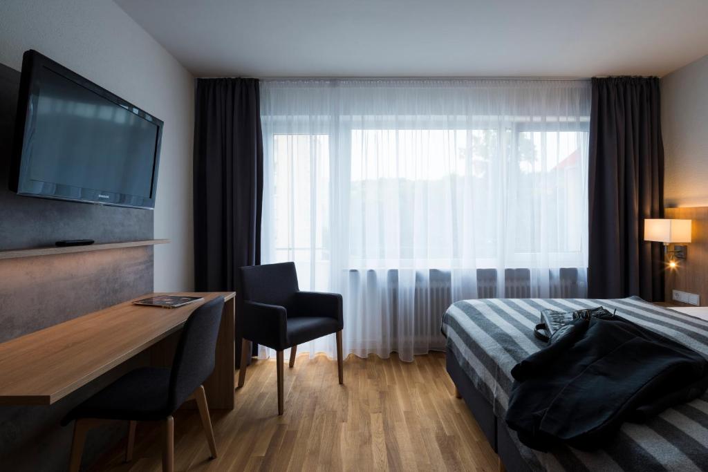 BASE I - Das Budget Hotel bei Basel (Lörrach) Baslerstrasse 7e, 79540 Lörrach