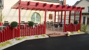 Hôtel Beauséjour 4 RUE DE LA LIBERATION 53270 Sainte-Suzanne Pays de la Loire