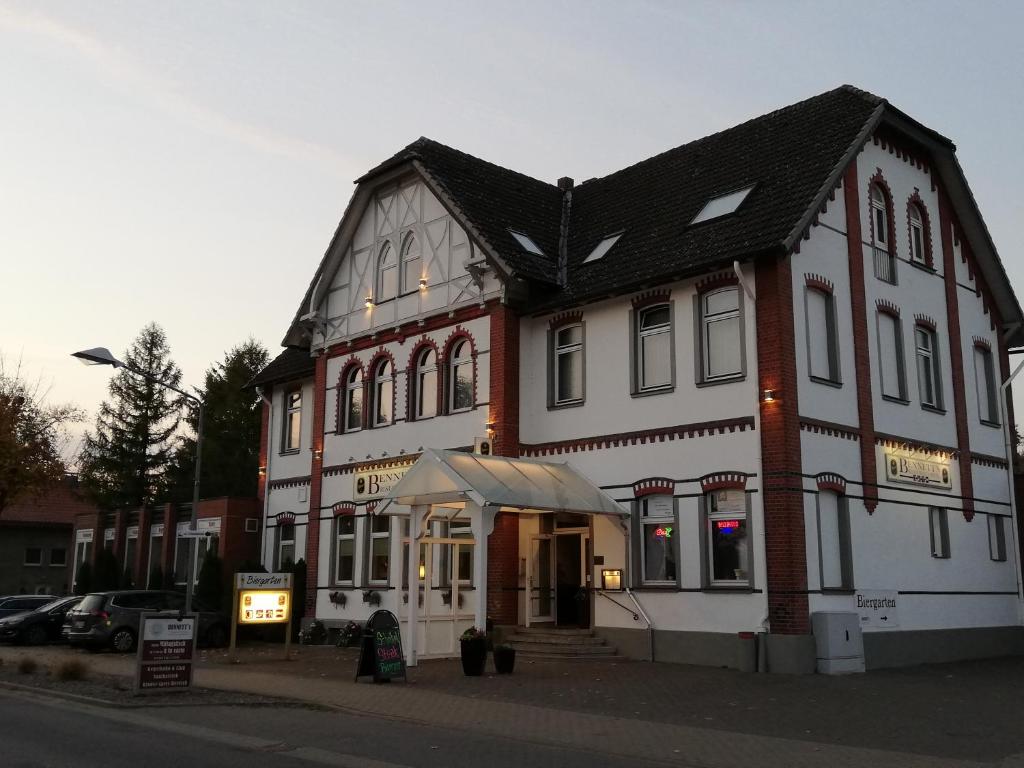 Bennetts Restaurant und Hotel Bahnhofstraße 51, 29378 Wittingen