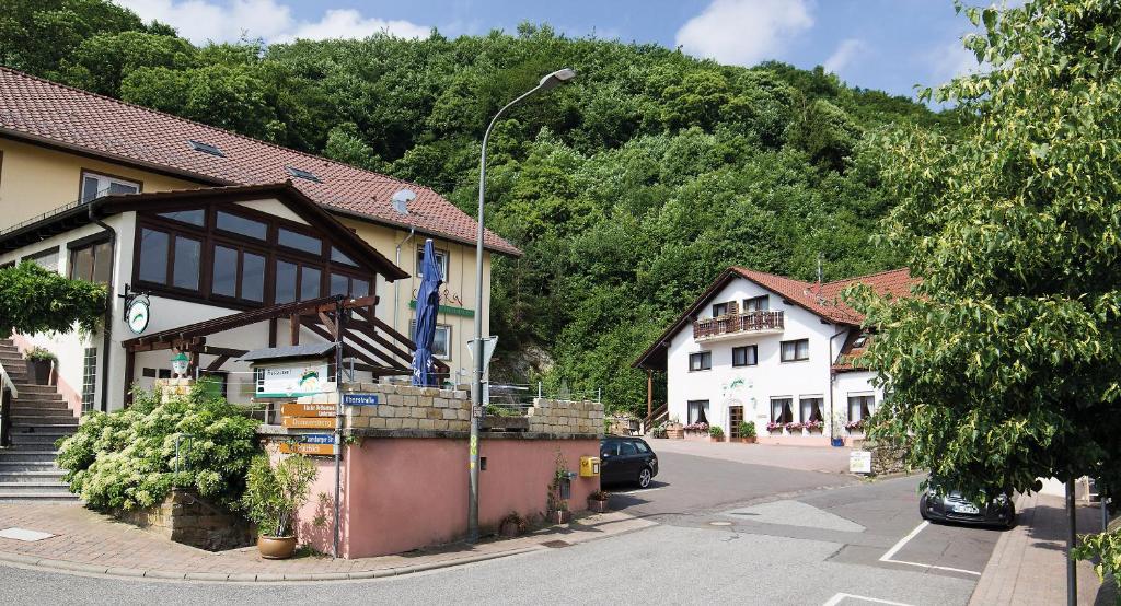 Hôtel Hotel Berg Oberstraße 11, 67814 Dannenfels