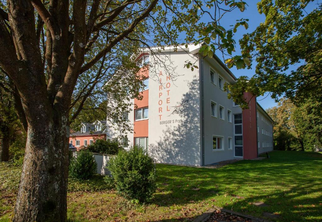 Hôtel Bergers Airporthotel Memmingen Hauptwache 8 87766 Memmingerberg