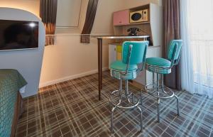 Bernstein Hotel \