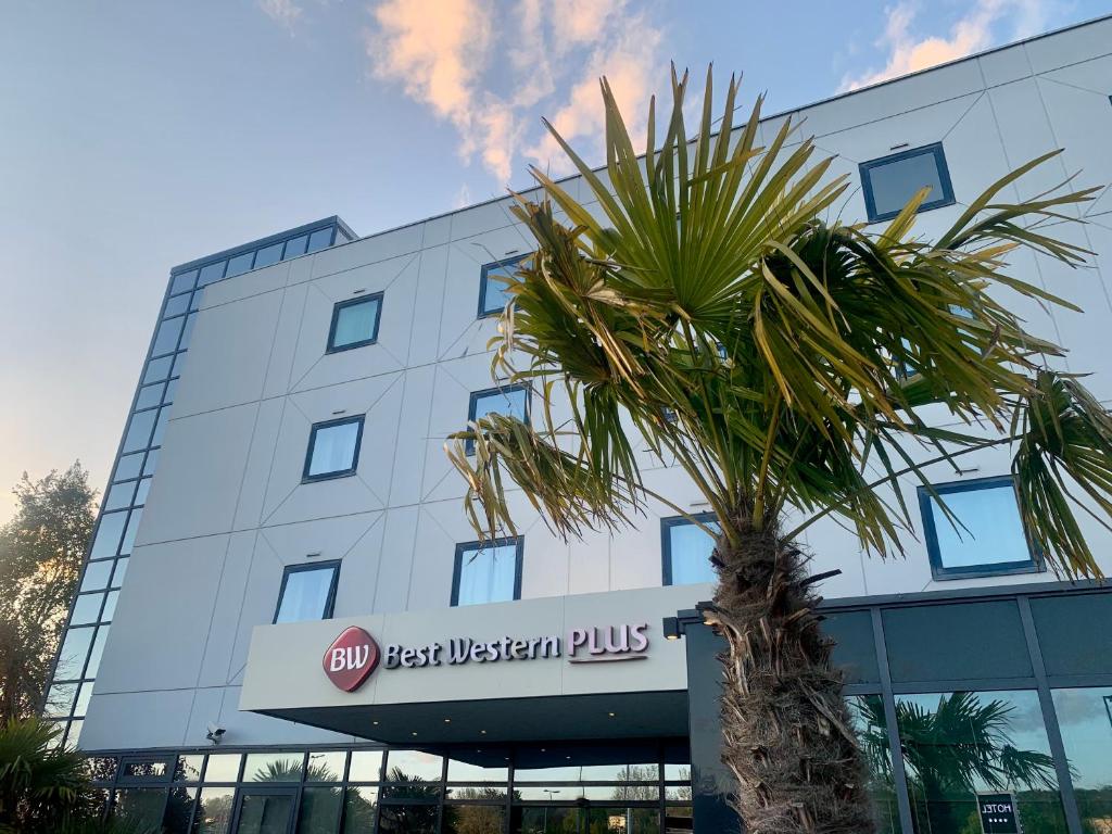 Hôtel Best Western Plus Evreux Palais Des Congrès Boulevard de Normandie 27000 Évreux