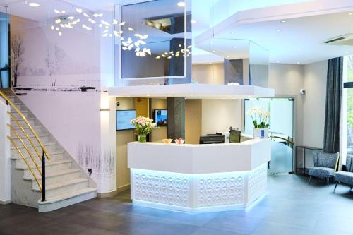 Best Western Plus Hotel Carlton Annecy