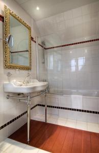 Best Western Premier Trocadero La Tour