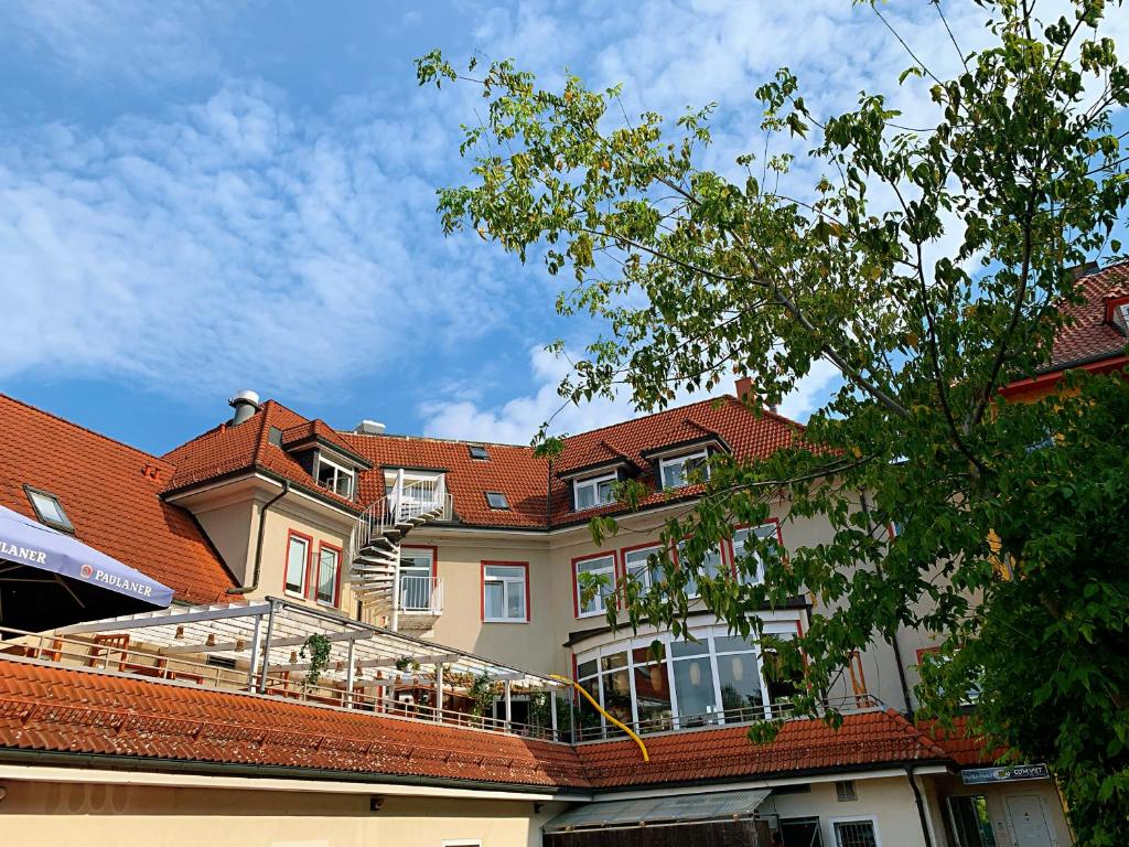 Hôtel Hotel Birkenwerder Clara-Zetkin-Straße 9 Hotel Birkenwerder, 16547 Birkenwerder