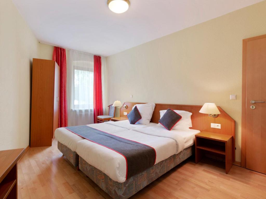 Hôtel Hotel Bohemia Karl-Marx-Str. 262, 12057 Berlin