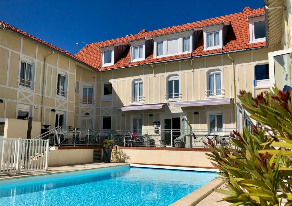 Hôtel Boutique Hôtel d'Orbigny Chatelaillon - La Rochelle 47, boulevard de la République 17340 Châtelaillon-Plage